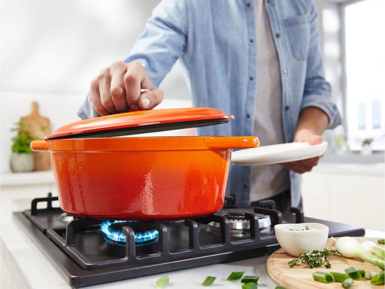 ERNESTO® Gusseisen-Bräter, Oval Ø 29 cm Wochenangebot