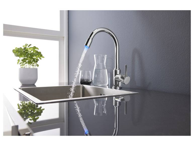 LIVARNO home LED-Spültischarmatur, 360° schwenkbar Cyber Monday