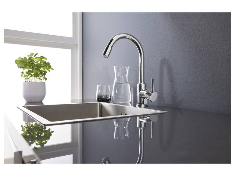 LIVARNO home LED-Spültischarmatur, 360° schwenkbar Cyber Monday