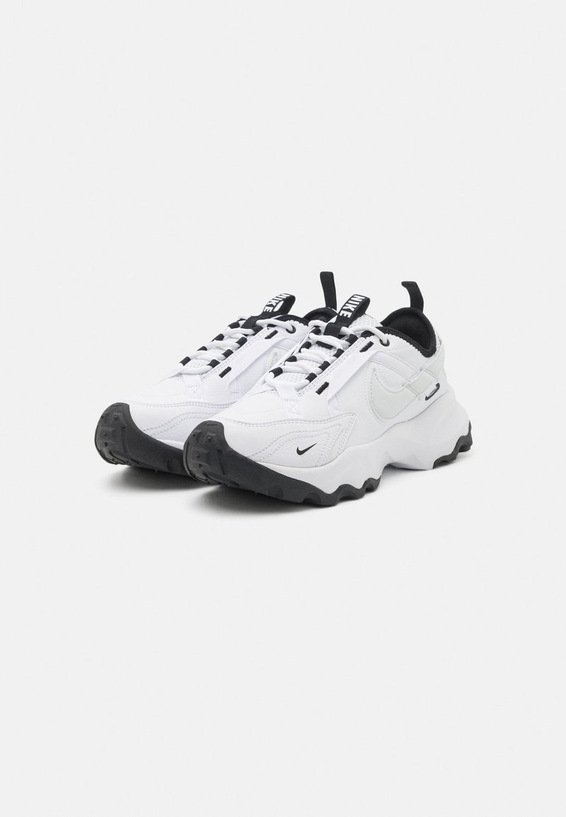 Nike Sportswear Nike Sportswear TC 7900 - Trainers Sonderangebot der Fabrik