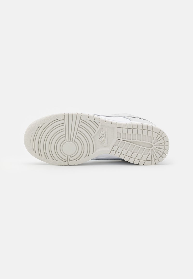 Nike Sportswear Nike Sportswear DUNK LOW - Trainers Kostenloser Versand international