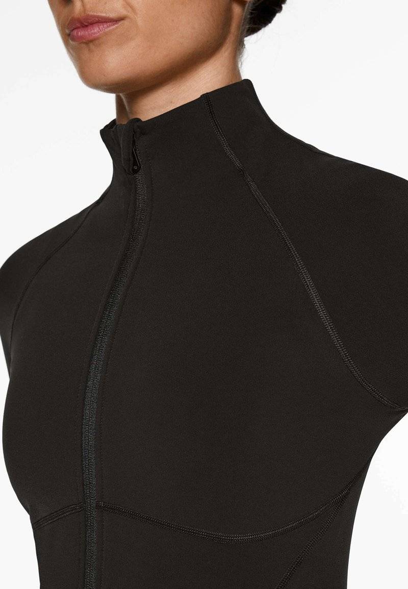 OYSHO OYSHO WARMTH COMFORTLUX TECHNICAL - Training jacket - black Begrenzte Freigabe