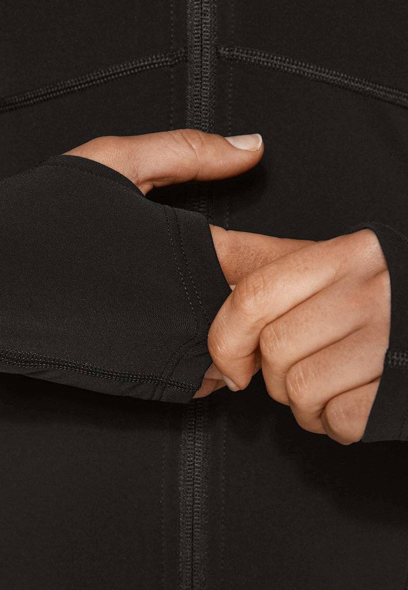 OYSHO OYSHO WARMTH COMFORTLUX TECHNICAL - Training jacket - black Begrenzte Freigabe