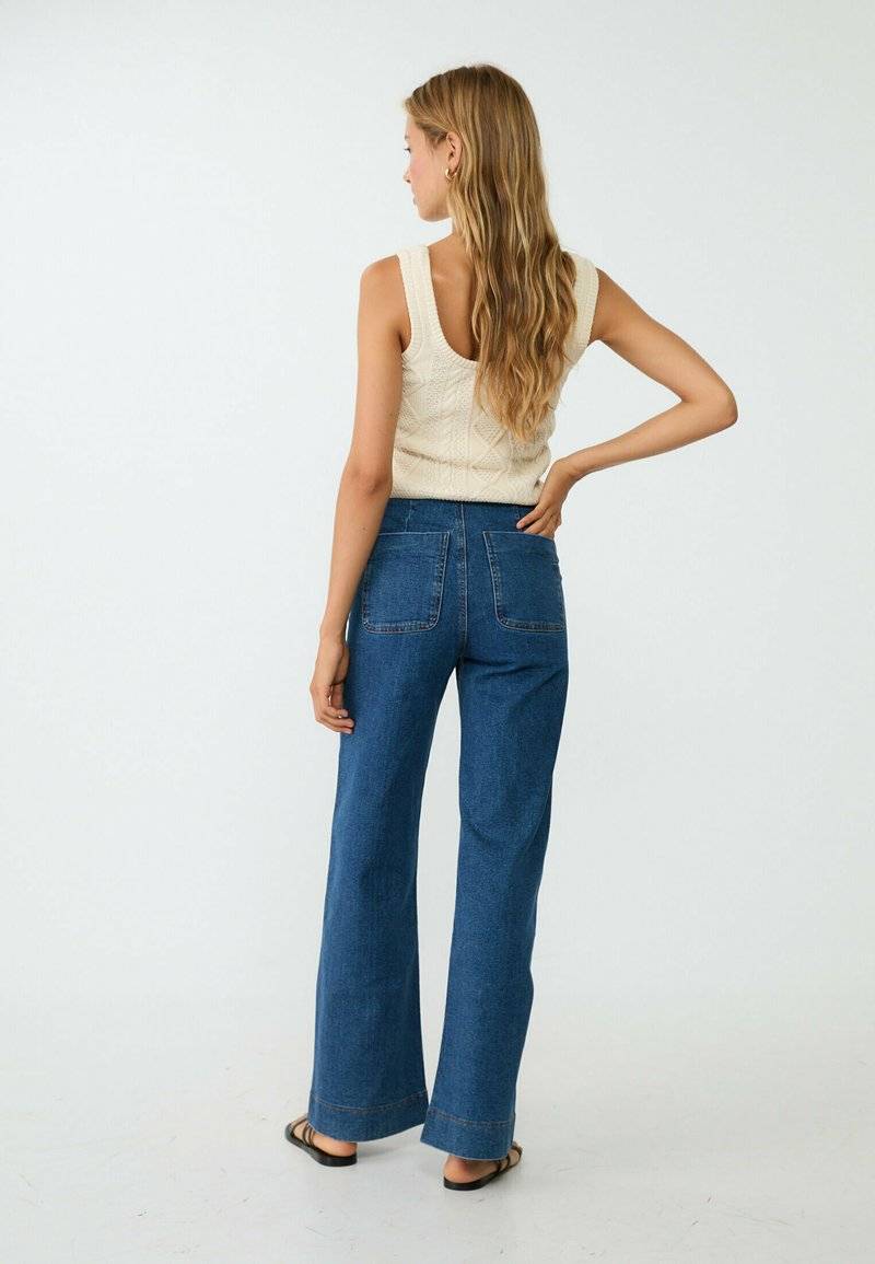 Stradivarius Stradivarius MINIMALIST WITH POCKETS - Flared Jeans - royal blue Black Friday Preise