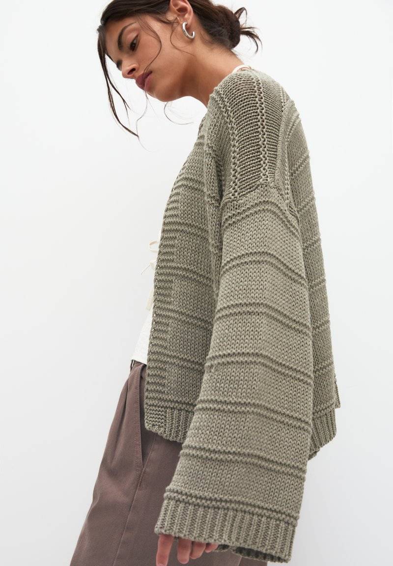 PULL&BEAR PULL&BEAR Cardigan - khaki Online