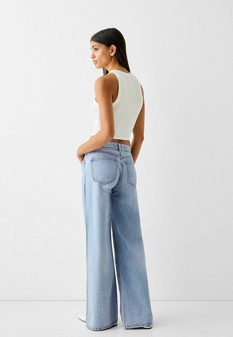 Bershka Bershka WIDE-LEG - Relaxed fit jeans Outlet
