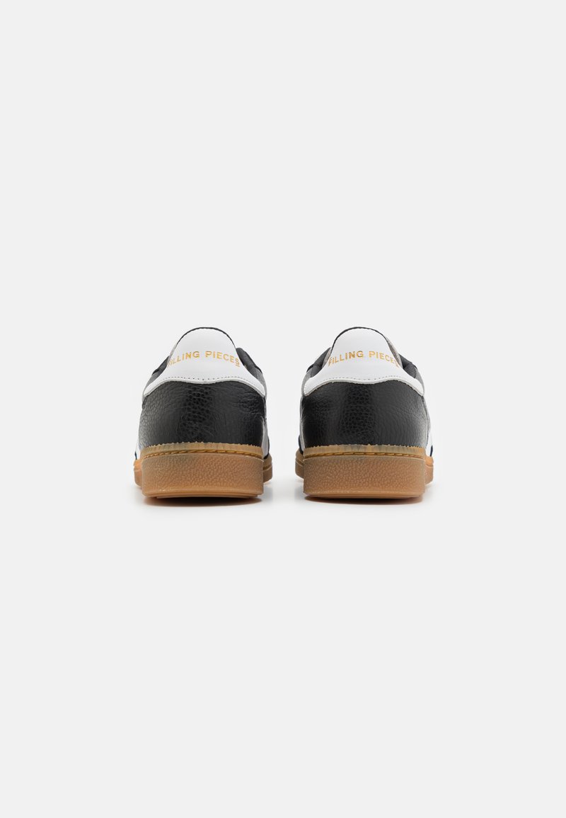 Filling Pieces Filling Pieces SPRINTER DICE UNISEX - Trainers - black Sonderangebot