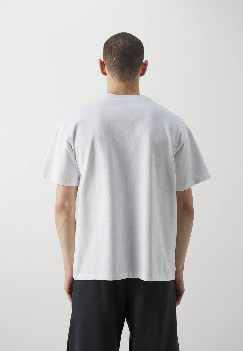 AVAVAV AVAVAV OLD LADY UNISEX - Basic T-shirt - blanc Osterangebot