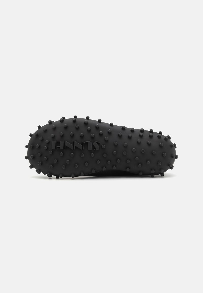 Sunnei Sunnei 1000CHIODI TRAINERS UNISEX - Trainers - black Heißer Verkauf