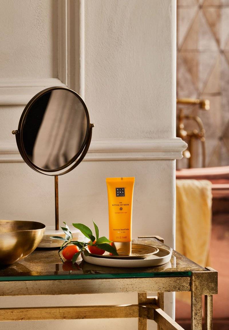 Rituals Rituals RECOVERY HAND BALM THE RITUAL OF MEHR - CITRUS / WOODY - SWEET ORANGE & CEDARWOOD - Hand cream Exklusive Angebote