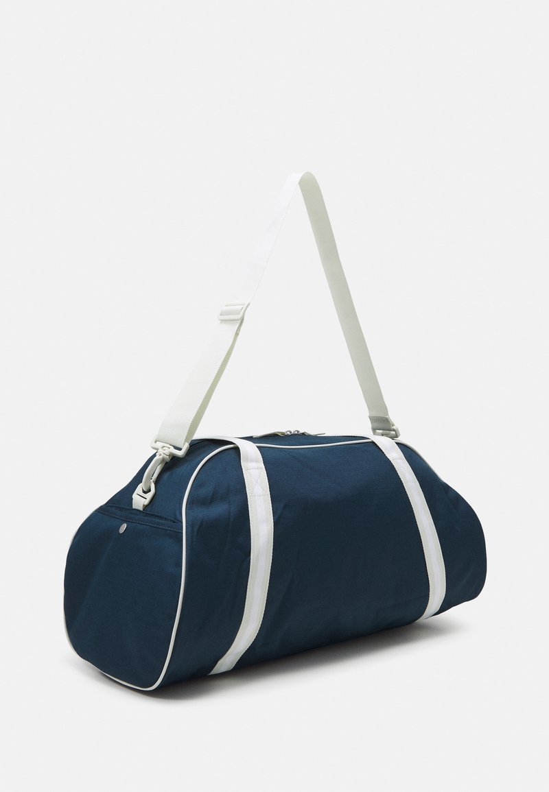 Nike Performance Nike Performance GYM CLUB RETRO - Sports bag Angebote