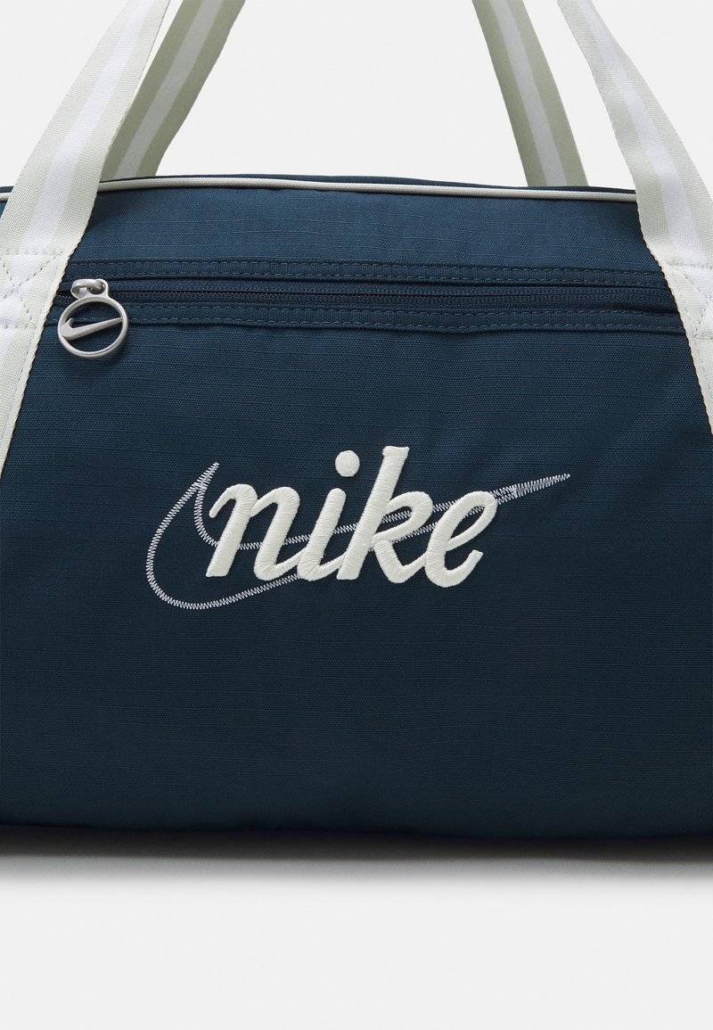 Nike Performance Nike Performance GYM CLUB RETRO - Sports bag Angebote