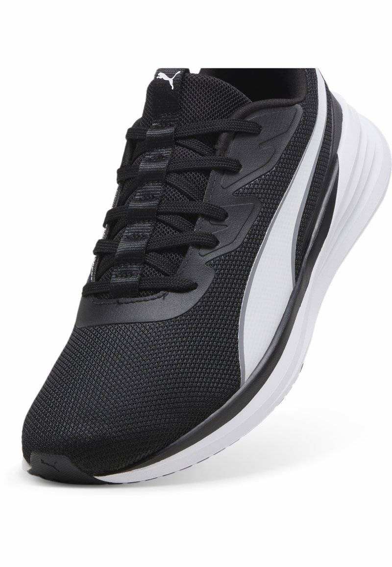 Puma Puma NIGHT RUNNER - Stability running shoes - black white Sonderangebot