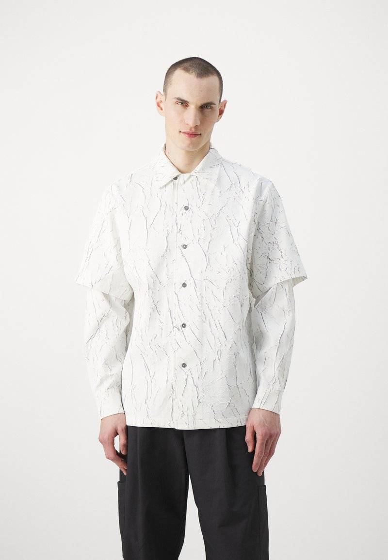 Han Kjøbenhavn Han Kjøbenhavn WRINKLE TWO LAYERED UNISEX - Shirt - white Letzter Tag