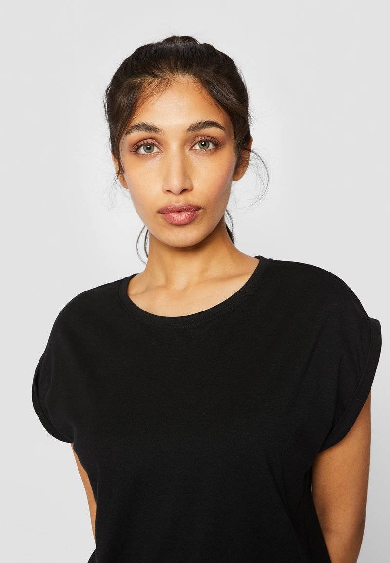 Urban Classics Urban Classics EXTENDED SHOULDER - Basic T-shirt - black Clearance-Verkauf