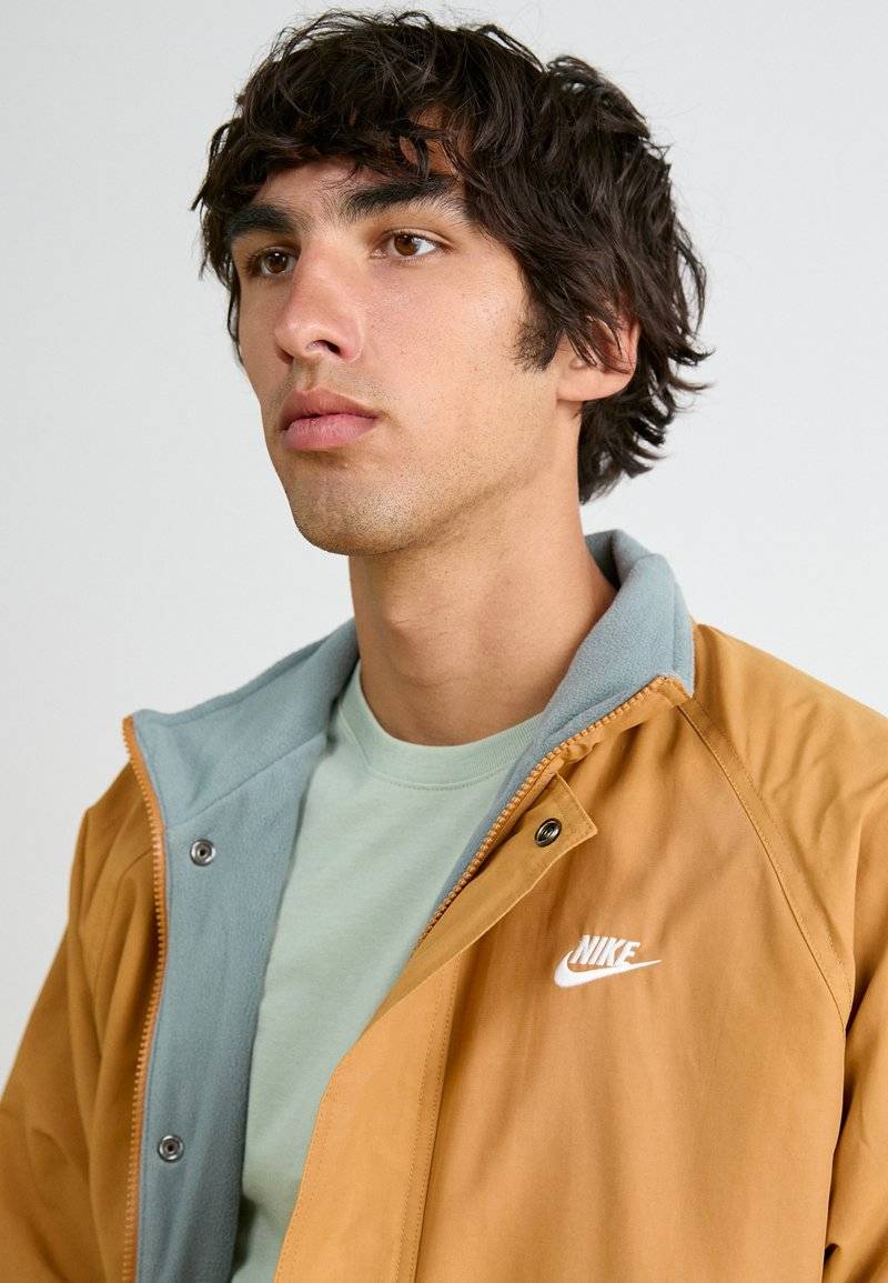 Nike Sportswear Nike Sportswear CLUB TEE - Basic T-shirt - mint 2025