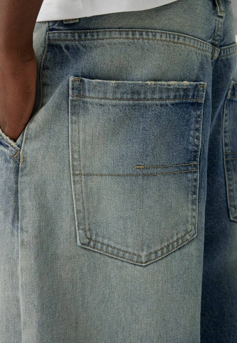 Bershka Bershka Relaxed fit jeans - blue grey im Angebot
