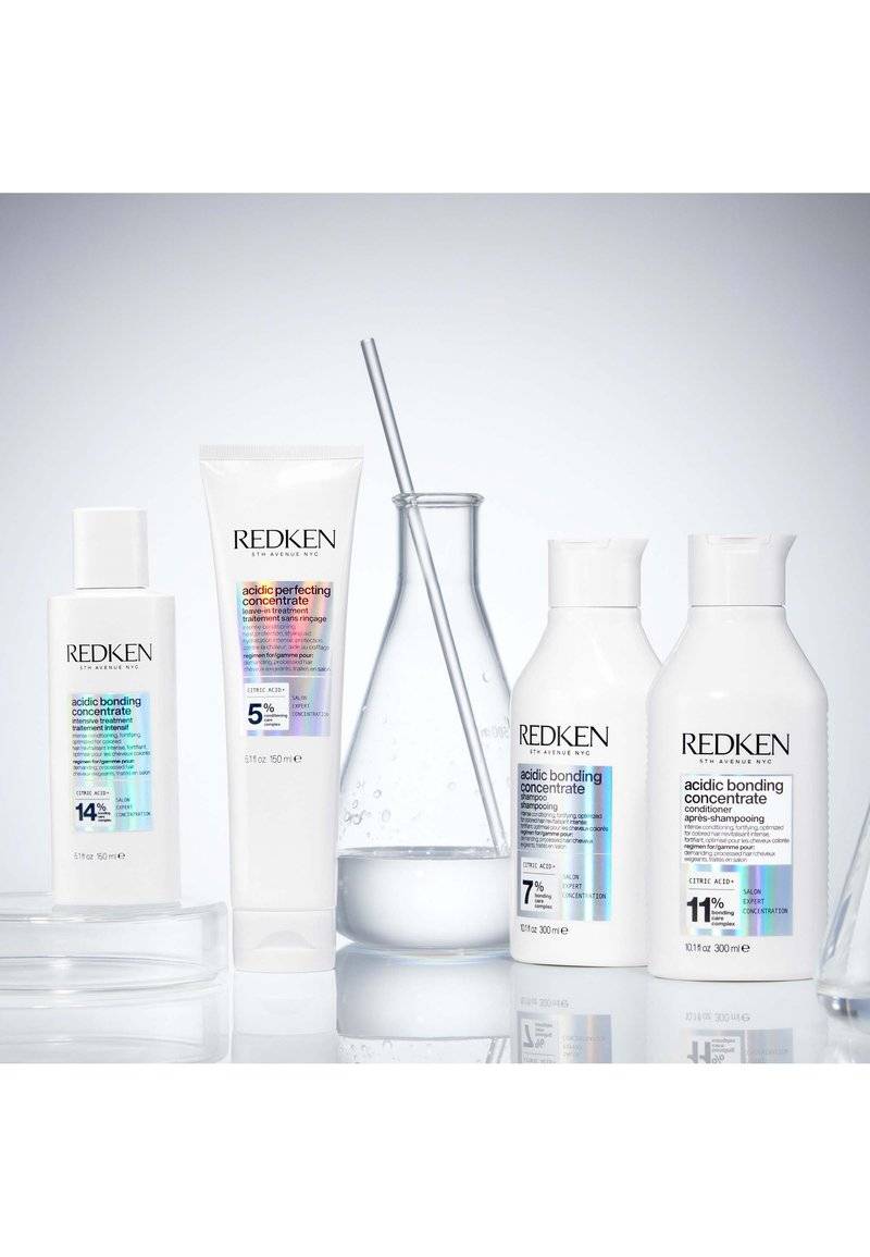Redken Redken ACIDIC BONDING CONCENTRATE CONDITIONER | STRENGTH REPAIR, INTENSE CONDITIONING AND COLOR PROTECTION FOR DAMAGED HAIR - Conditioner Tiefpreis
