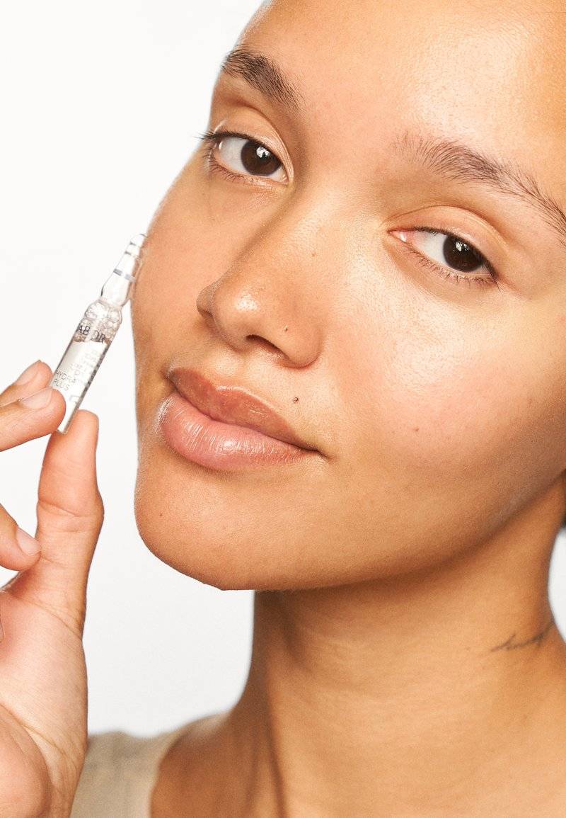 BABOR BABOR HYDRATING AMPOULE LIMITED EDITION - Serum Wochenangebot