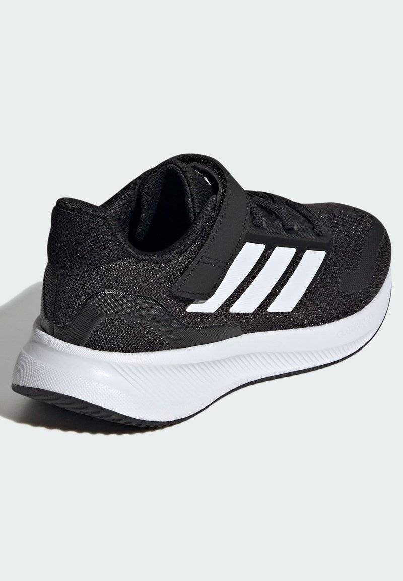 adidas Performance adidas Performance RUNFALCON 5 UNISEX - Neutral running shoes - core black cloud white cloud white Sonderangebot der Fabrik
