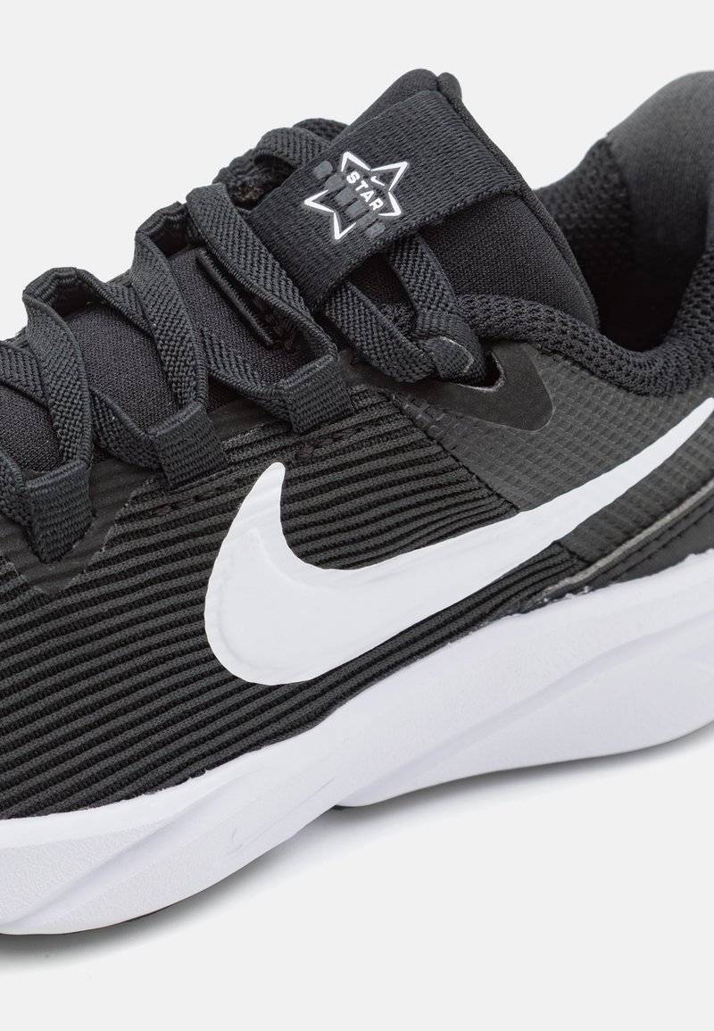 Nike Performance Nike Performance STAR RUNNER - Competition running shoes Günstiger Verkauf
