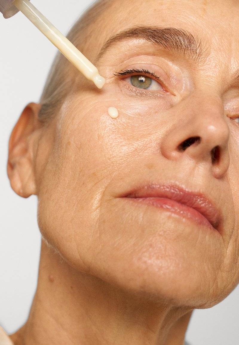 The Ordinary The Ordinary GRANACTIVE RETINOID 2% EMULSION - Serum Jubiläumsangebot