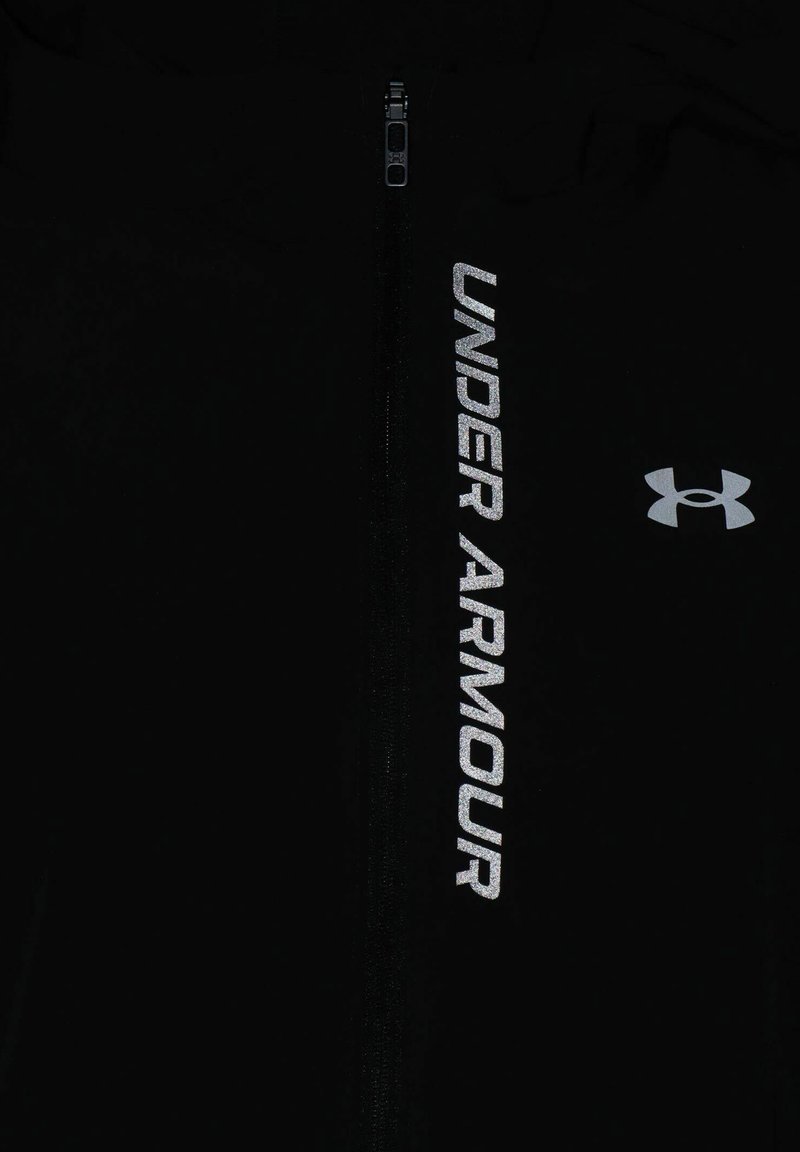 Under Armour Under Armour OUT THE STORM - Running jacket - black jet gray reflective Exklusive Angebote