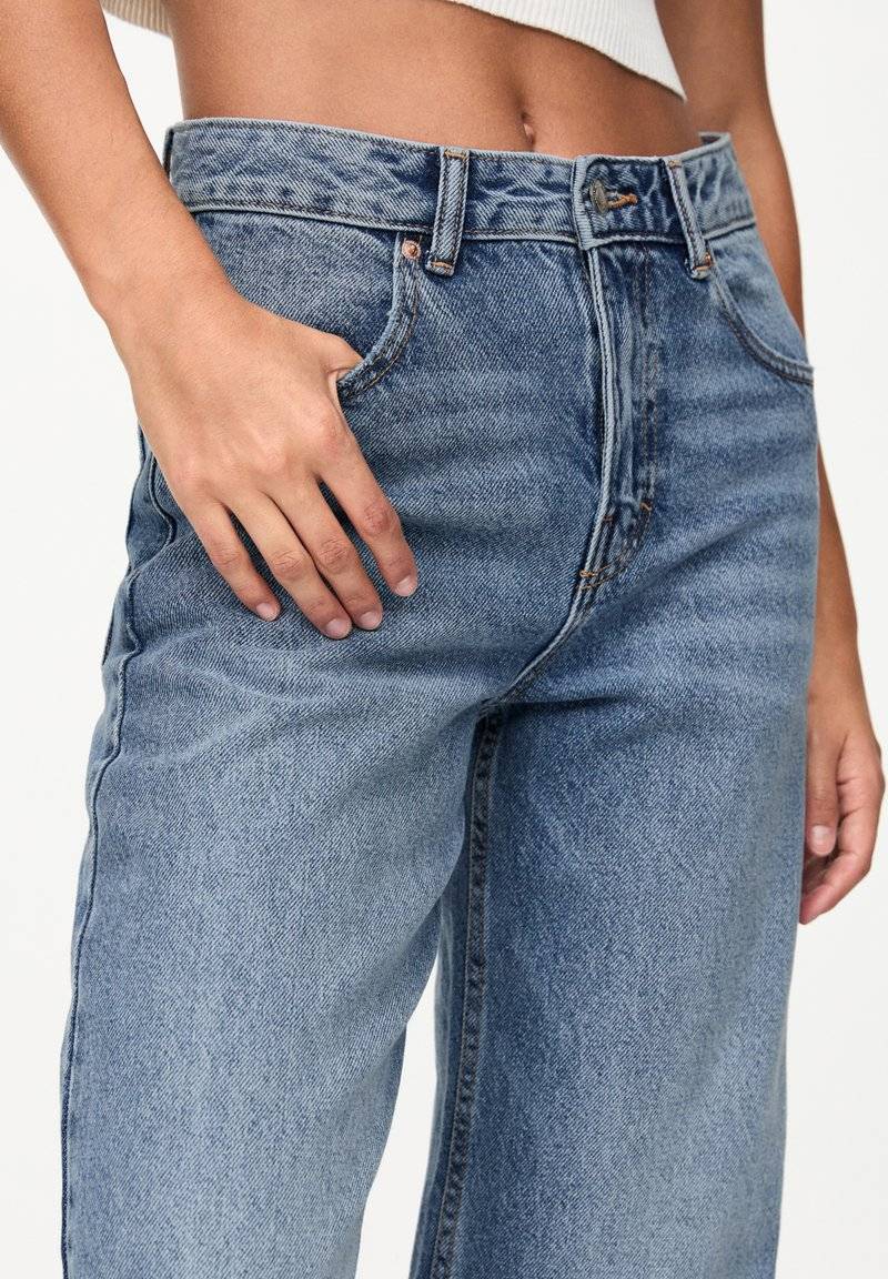 PULL&BEAR PULL&BEAR MID-RISE WIDE - Flared Jeans - blue Riesige Rabatte