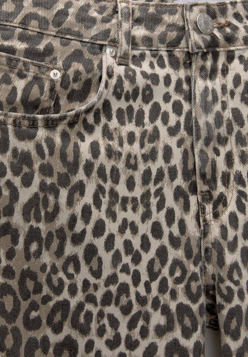 PULL&BEAR PULL&BEAR Trousers - brown 50% Rabatt mit kostenlosem Versand