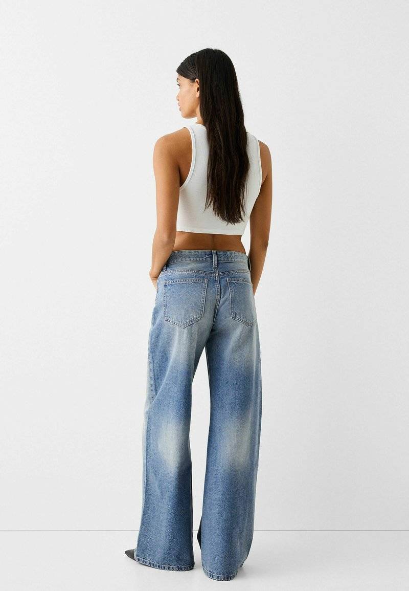 Bershka Bershka WIDE-LEG - Relaxed fit jeans Kostenloser Versand international