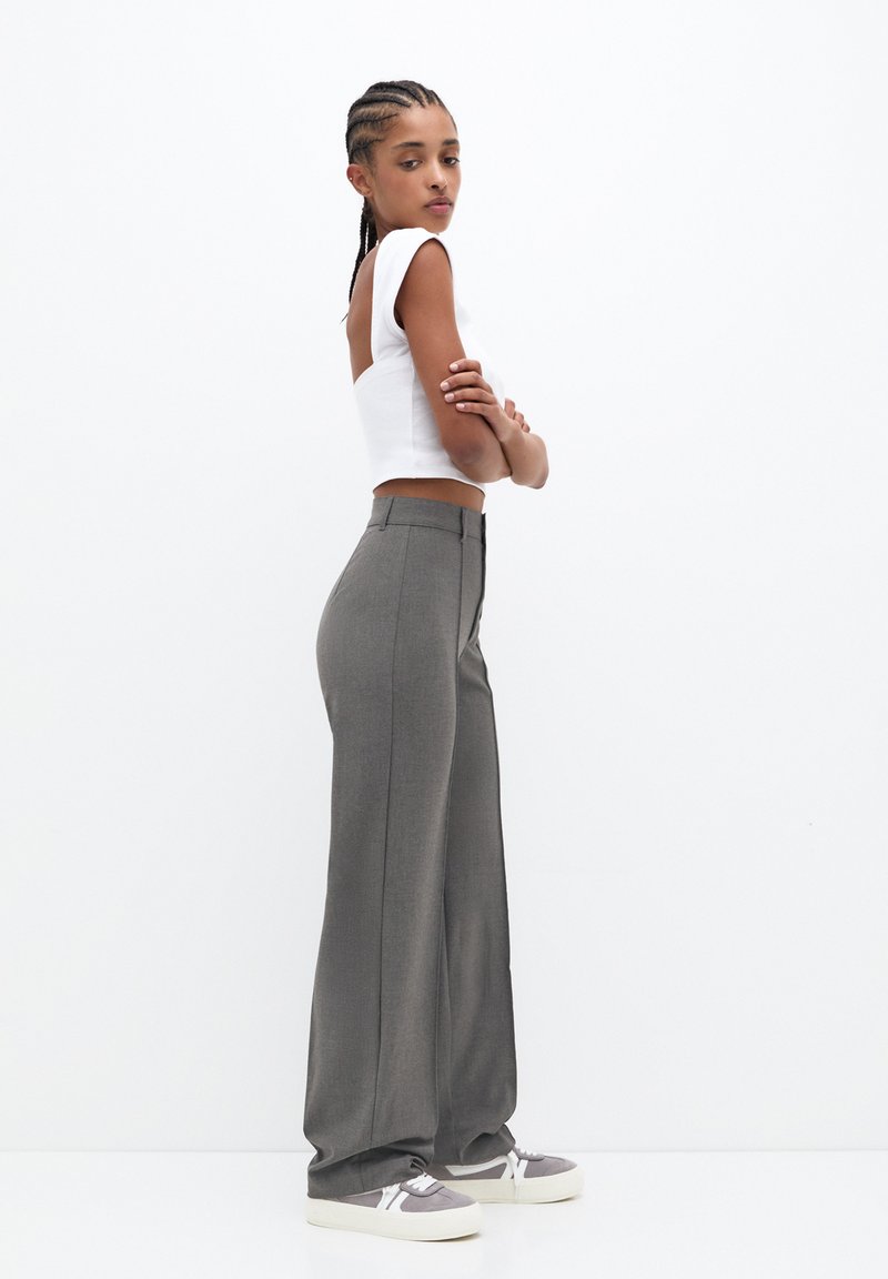 PULL&BEAR PULL&BEAR SMART SEAMED - Trousers - grey Fabrikverkauf