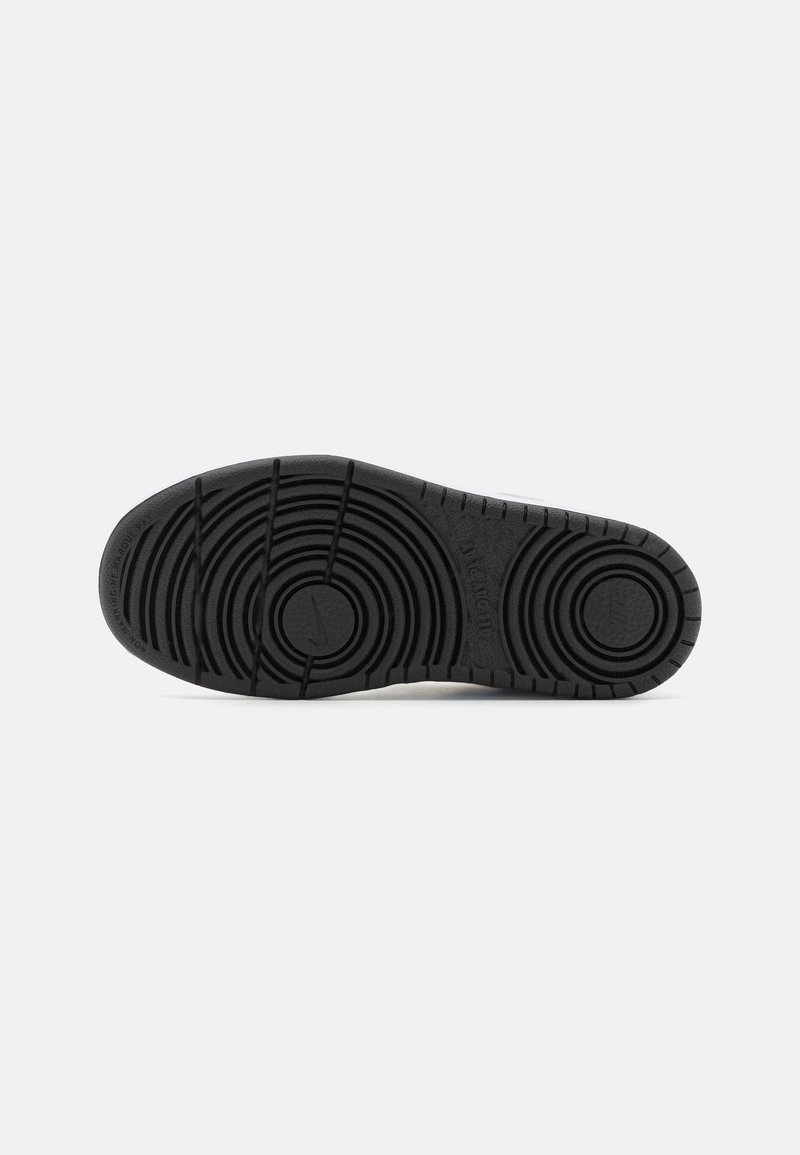 Nike Sportswear Nike Sportswear COURT BOROUGH RECRAFT UNISEX - Trainers Große Rabatte