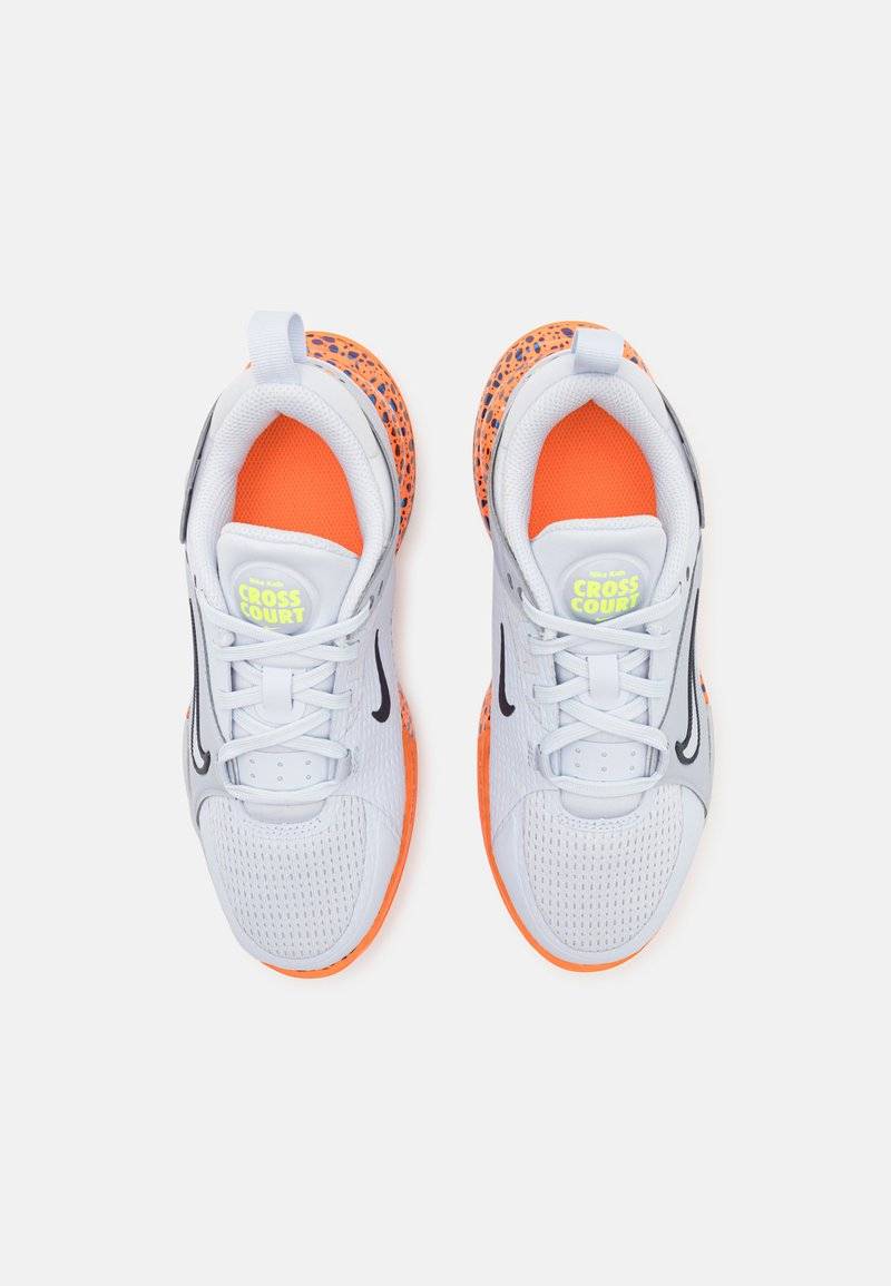 Nike Performance Nike Performance KIDS CROSSCOURT OLY UNISEX - Competition running shoes Im Verkauf