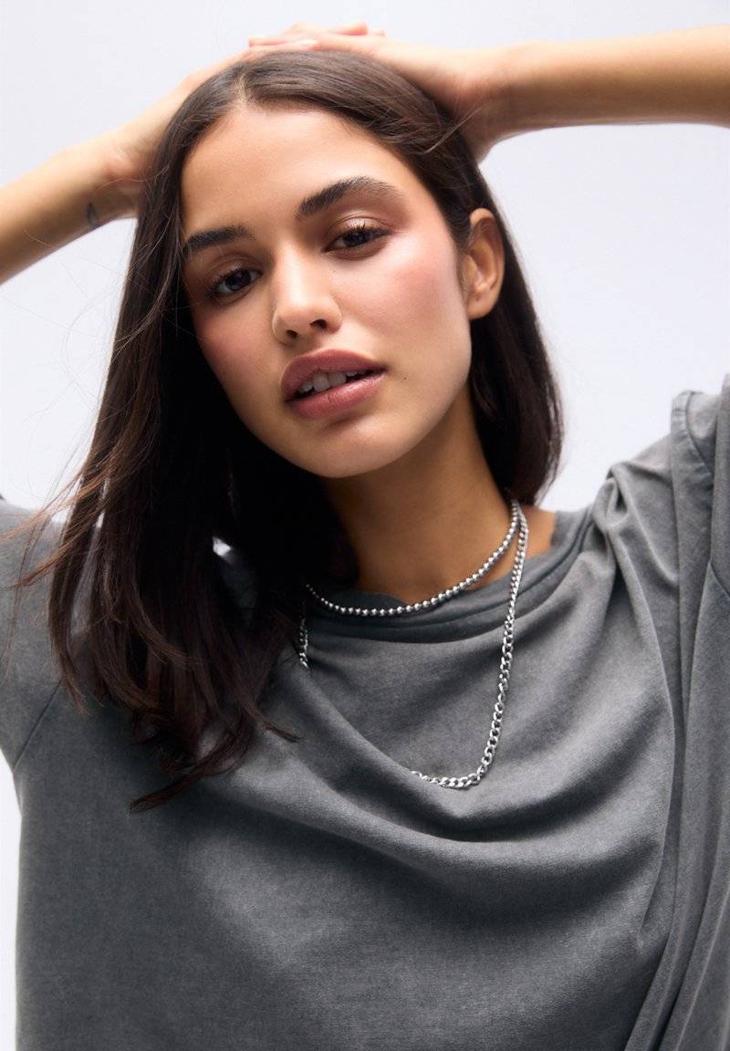 PULL&BEAR PULL&BEAR SHORT SLEEVE - Basic T-shirt - dark grey Schlussverkauf