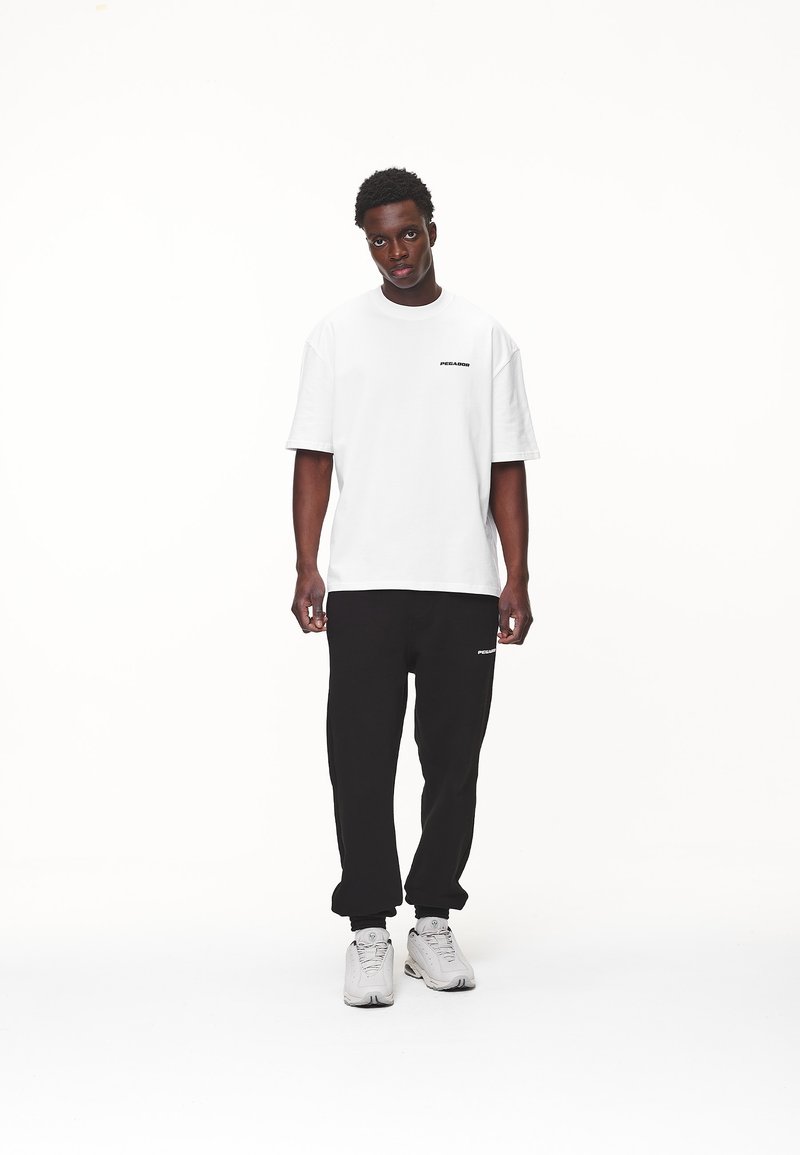 Pegador Pegador LOGO TEE - Basic T-shirt Fabrikverkauf