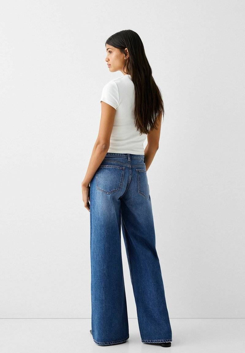 Bershka Bershka WIDE-LEG - Relaxed fit jeans - dark blue Kostenloser Versand