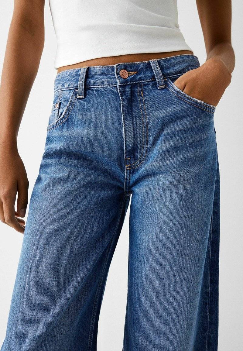 Bershka Bershka WIDE-LEG - Relaxed fit jeans - dark blue Kostenloser Versand