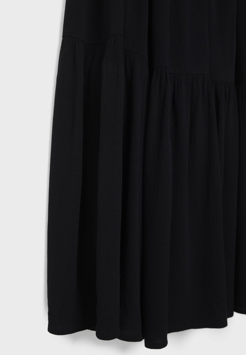 Stradivarius Stradivarius PEASANT - Maxi skirt - black Versandkostenfrei