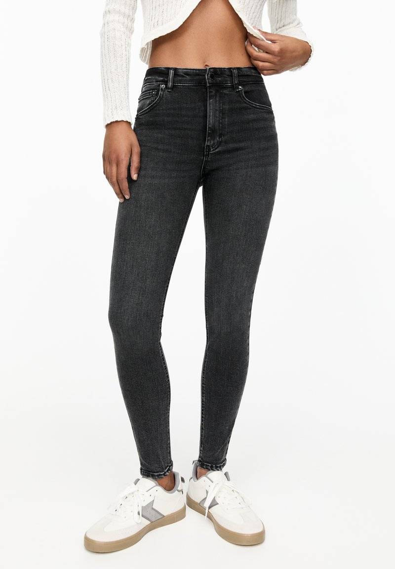 PULL&BEAR PULL&BEAR MID-RISE - Jeans Skinny Fit - grey