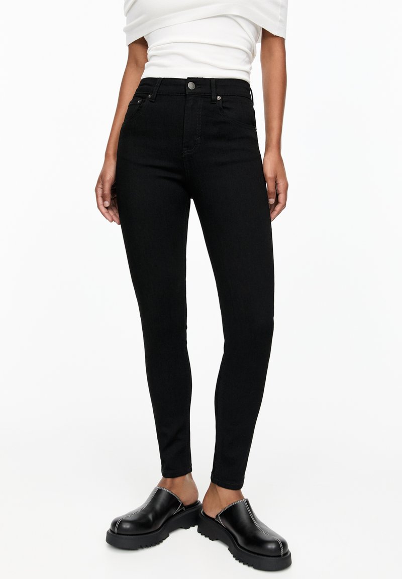PULL&BEAR PULL&BEAR MID-RISE - Jeans Skinny Fit - black