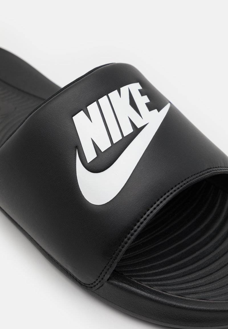Nike Sportswear Nike Sportswear VICTORI ONE SLIDE - Pool slides Rabatt