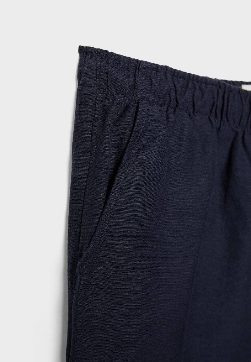 Stradivarius Stradivarius LOOSE-FITTING - Trousers - dark blue Letzte 2 Tage