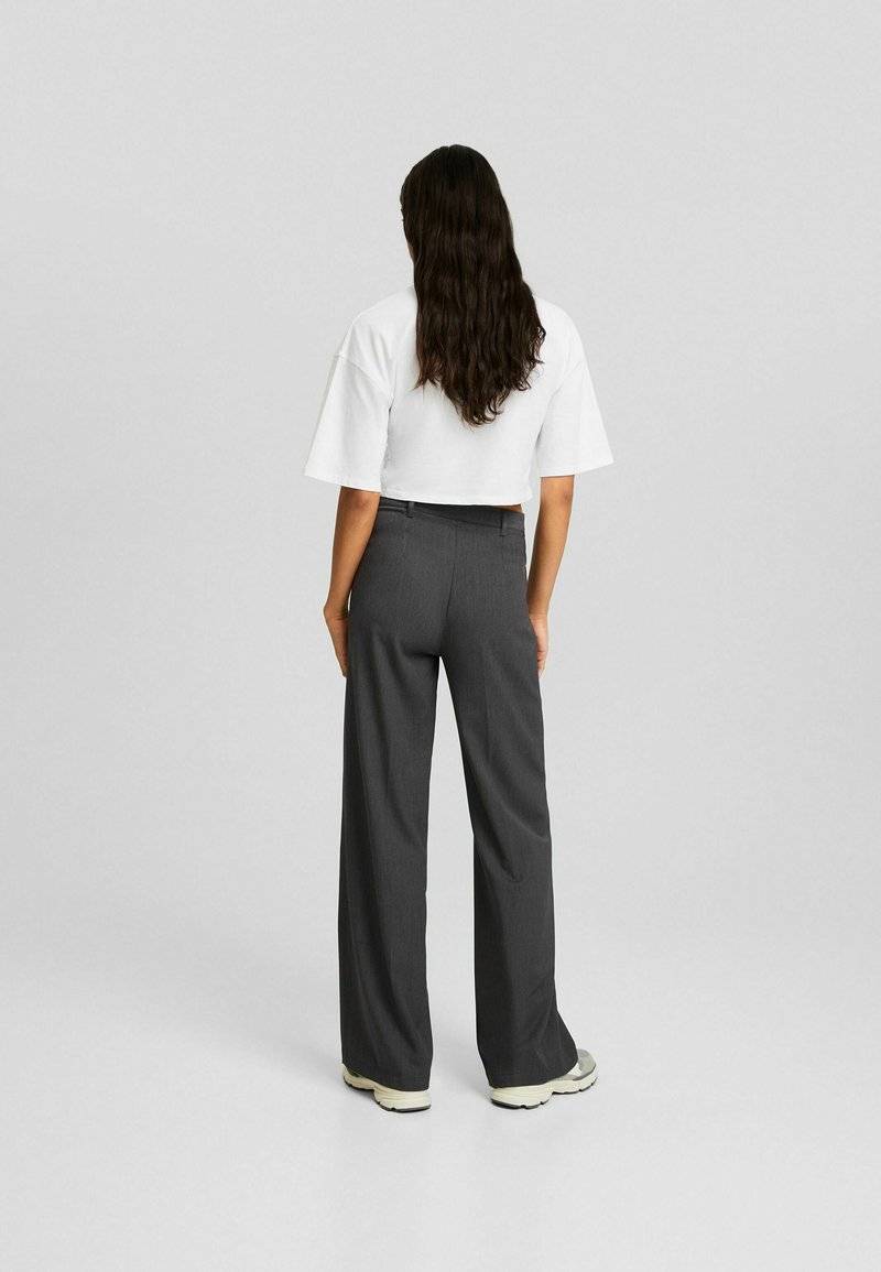 Bershka Bershka WIDE-LEG TAILORED - Trousers - mottled dark grey Bis zu 50% Rabatt