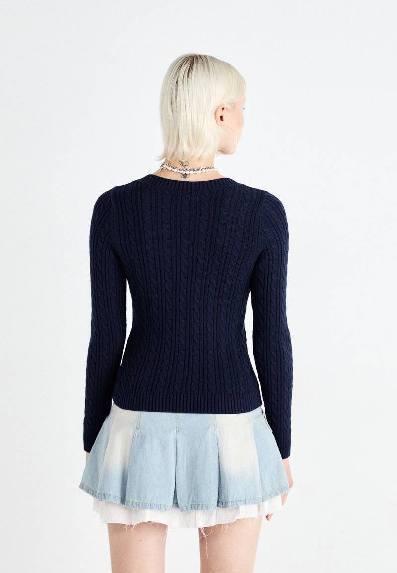 Hollister Co. Hollister Co. ICON CABLE V NECK - Jumper - navy blazer Begrenzt auf 3 Tage