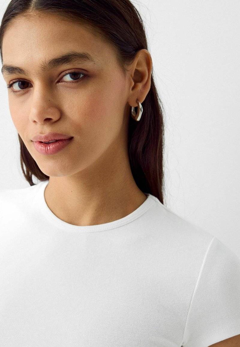 Bershka Bershka SHORT SLEEVE ROUND NECK 2 PACK - Basic T-shirt - white Speichern exportieren