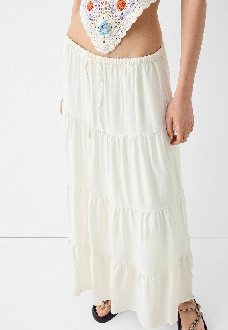 Bershka Bershka ELASTICATED - Maxi skirt - white Im Verkauf
