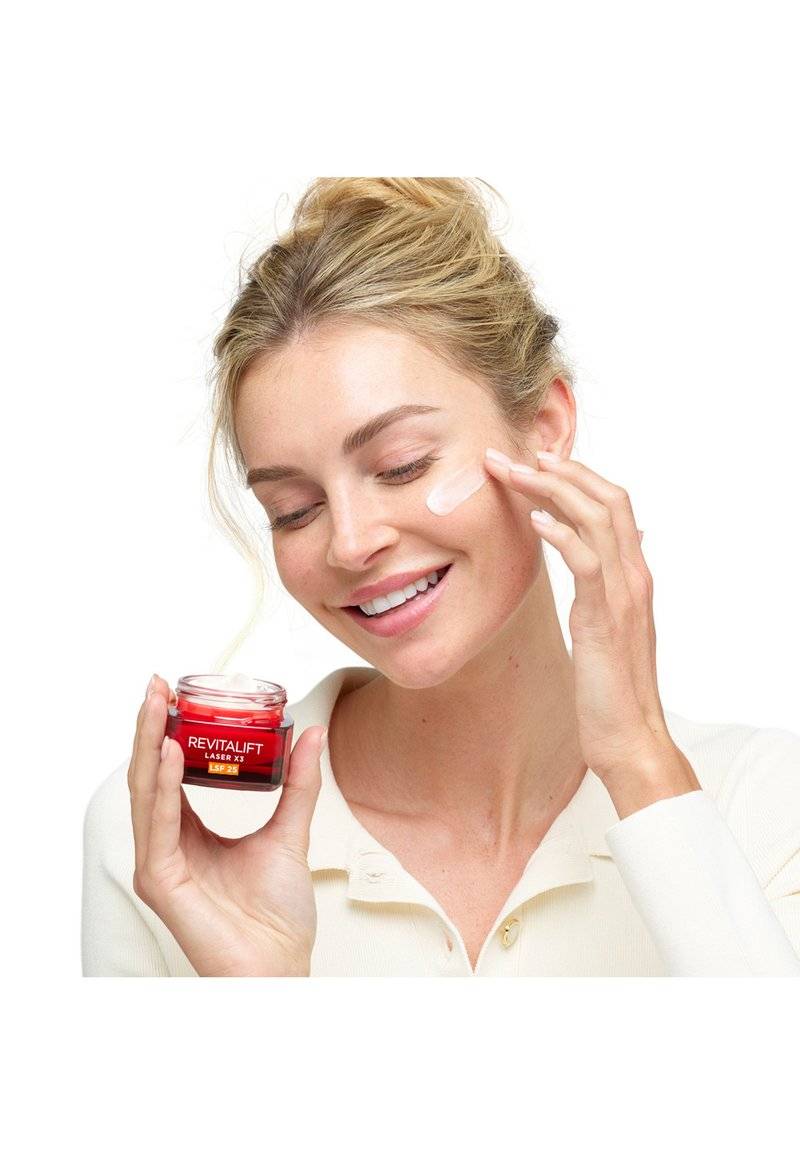 L'Oréal Paris Skin L'Oréal Paris Skin REVITALIFT LASER DAYCREAM LSF25 - Face cream Riesige Rabatte