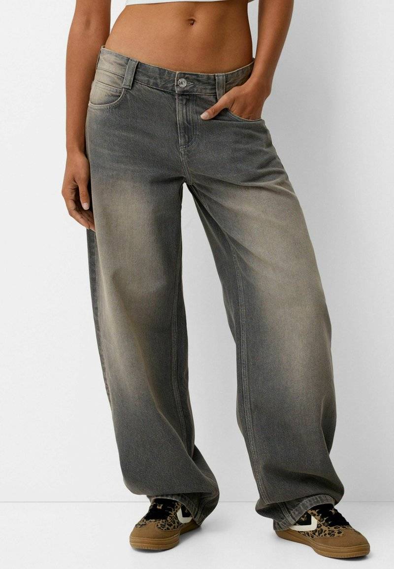 Bershka Bershka BALLOON FIT - Relaxed fit jeans - mottled dark grey