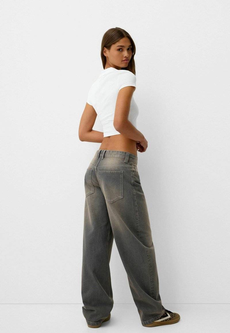 Bershka Bershka BALLOON FIT - Relaxed fit jeans - mottled dark grey Auslauf