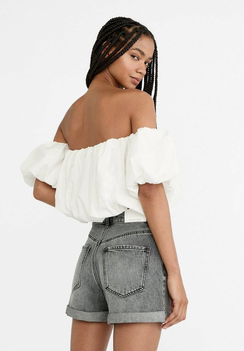 Stradivarius Stradivarius MOM - Denim shorts - grey denim Meist gekauft